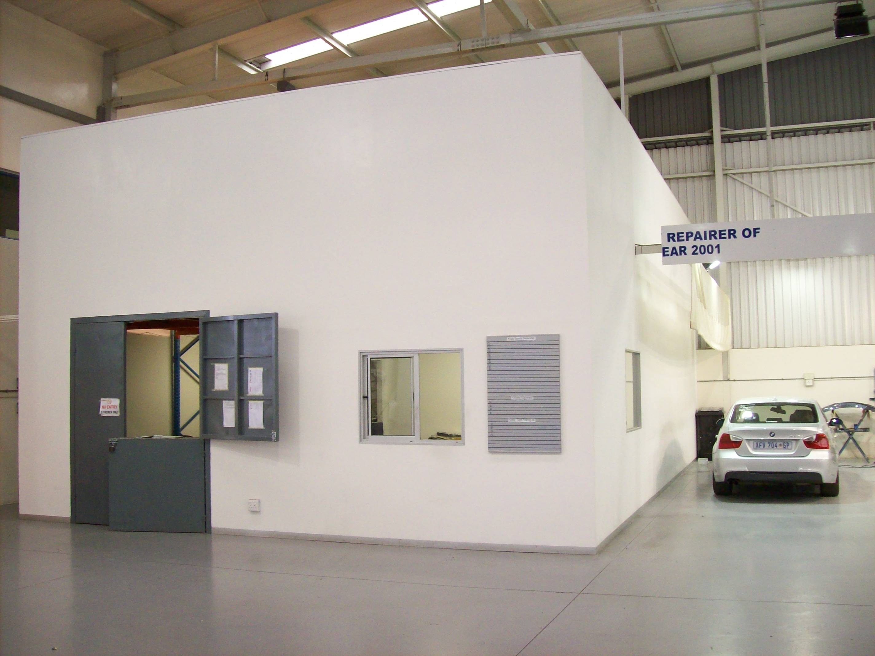 Drywalling BMW 1